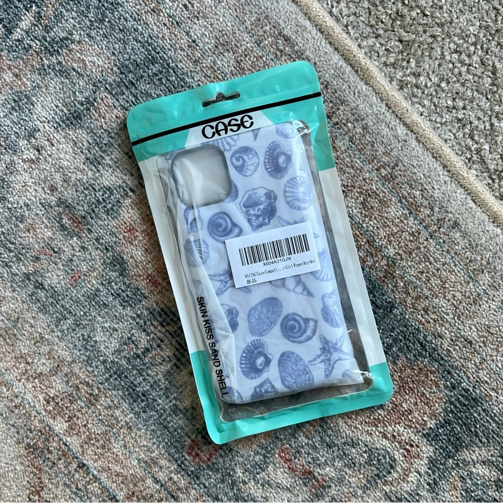 iPhone 11 Pro Max seashell phone case